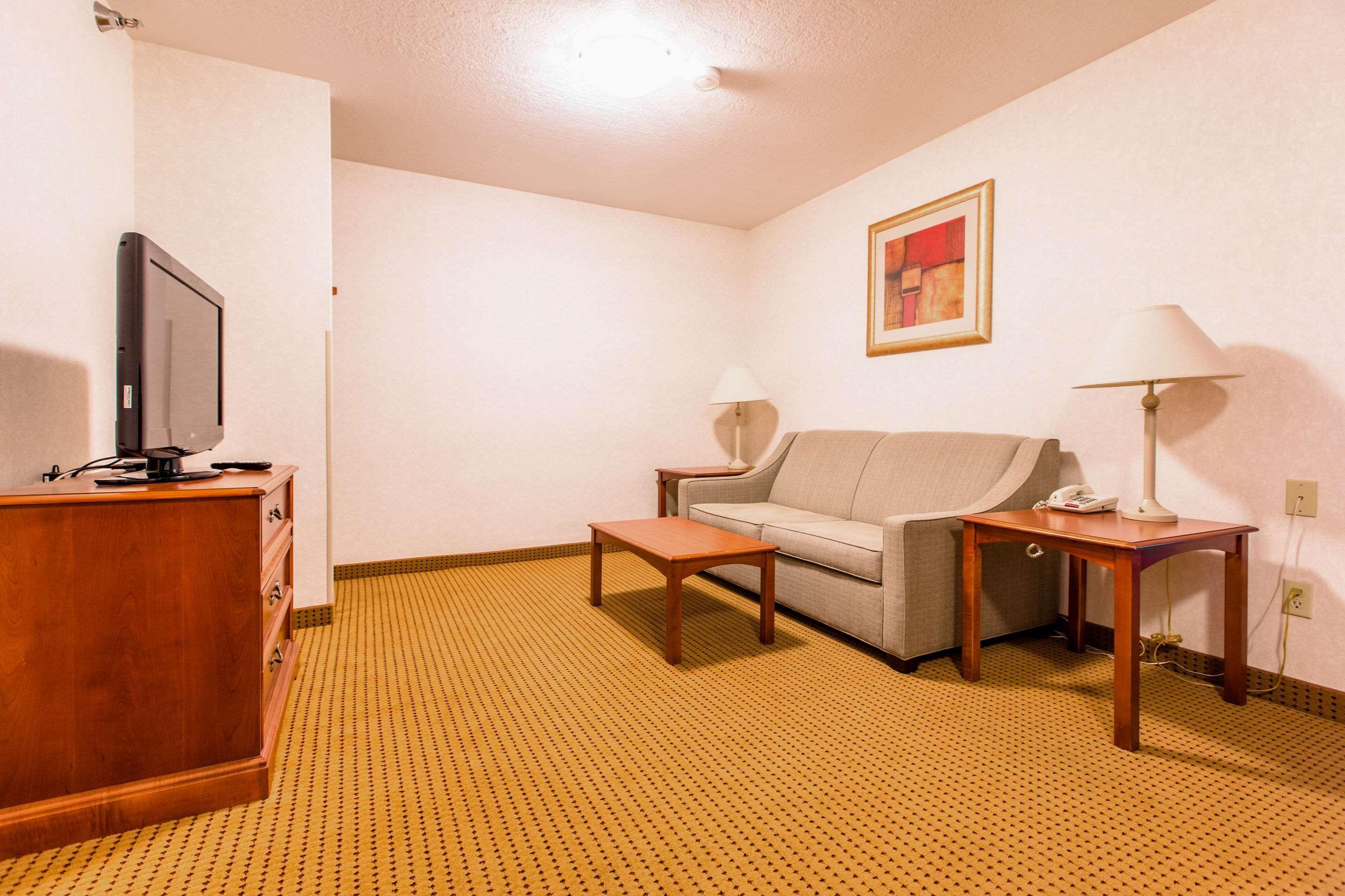 Quality Inn & Suites University Ларами Экстерьер фото