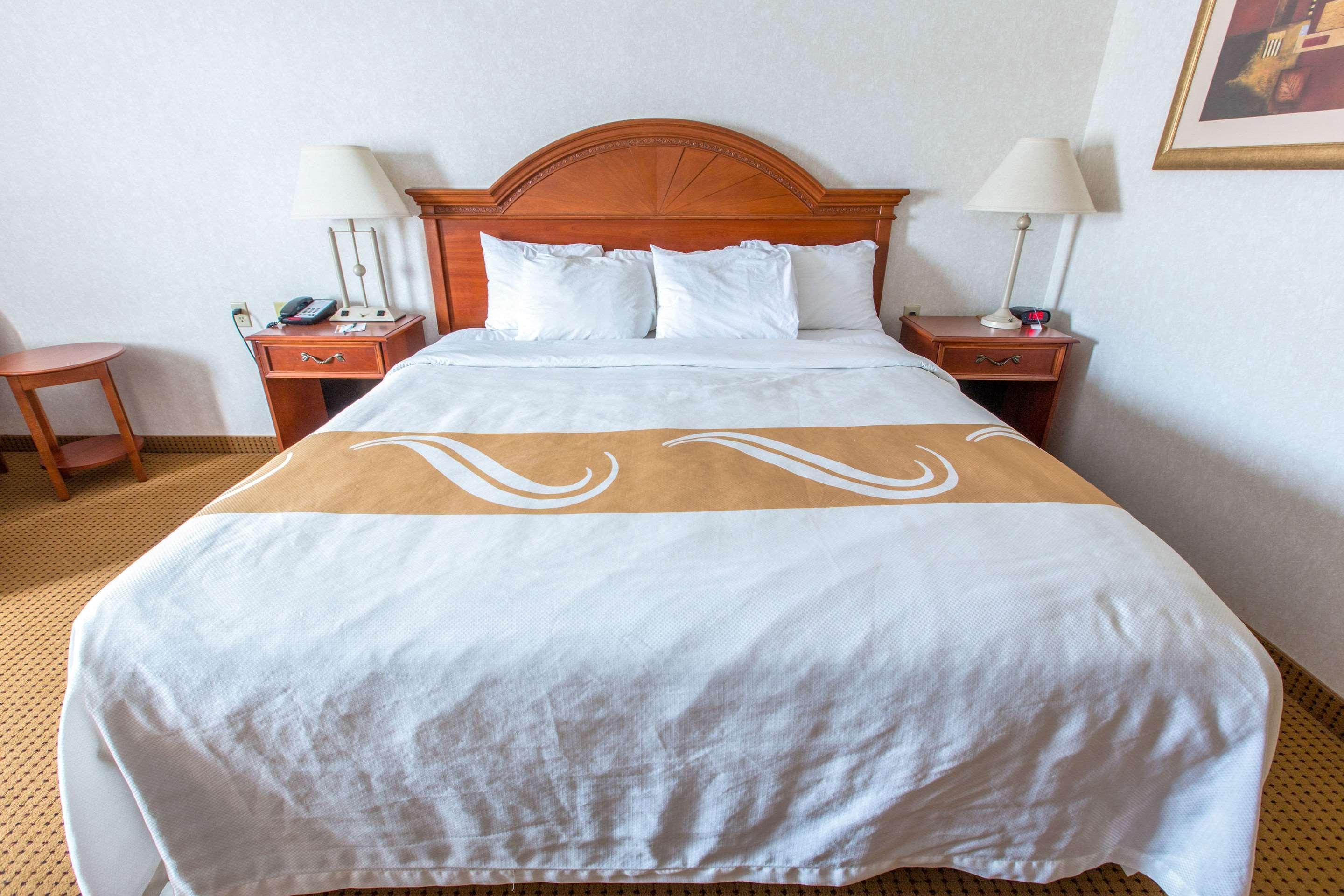 Quality Inn & Suites University Ларами Экстерьер фото