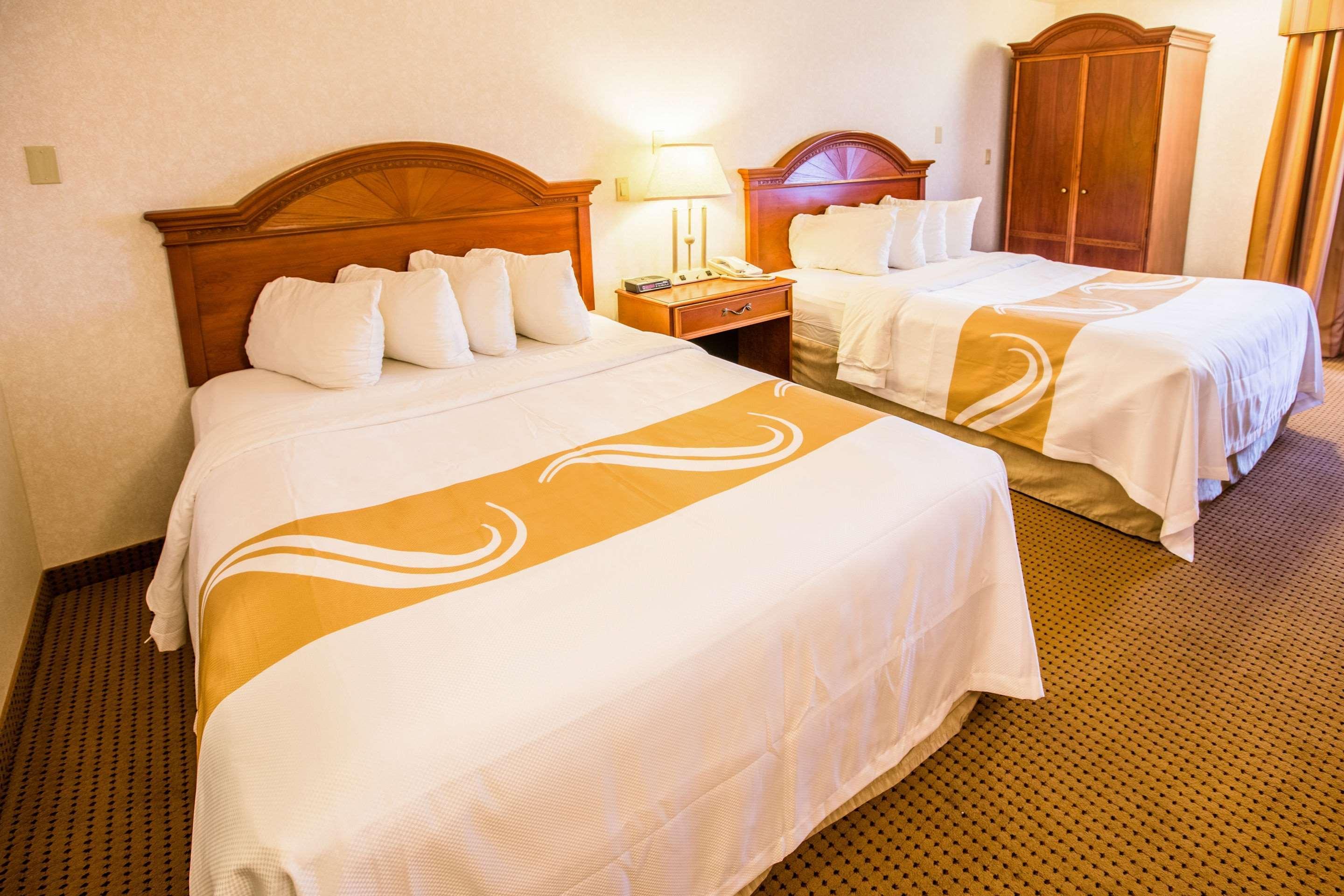 Quality Inn & Suites University Ларами Экстерьер фото